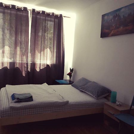 Iasi City Break Rooms Esterno foto