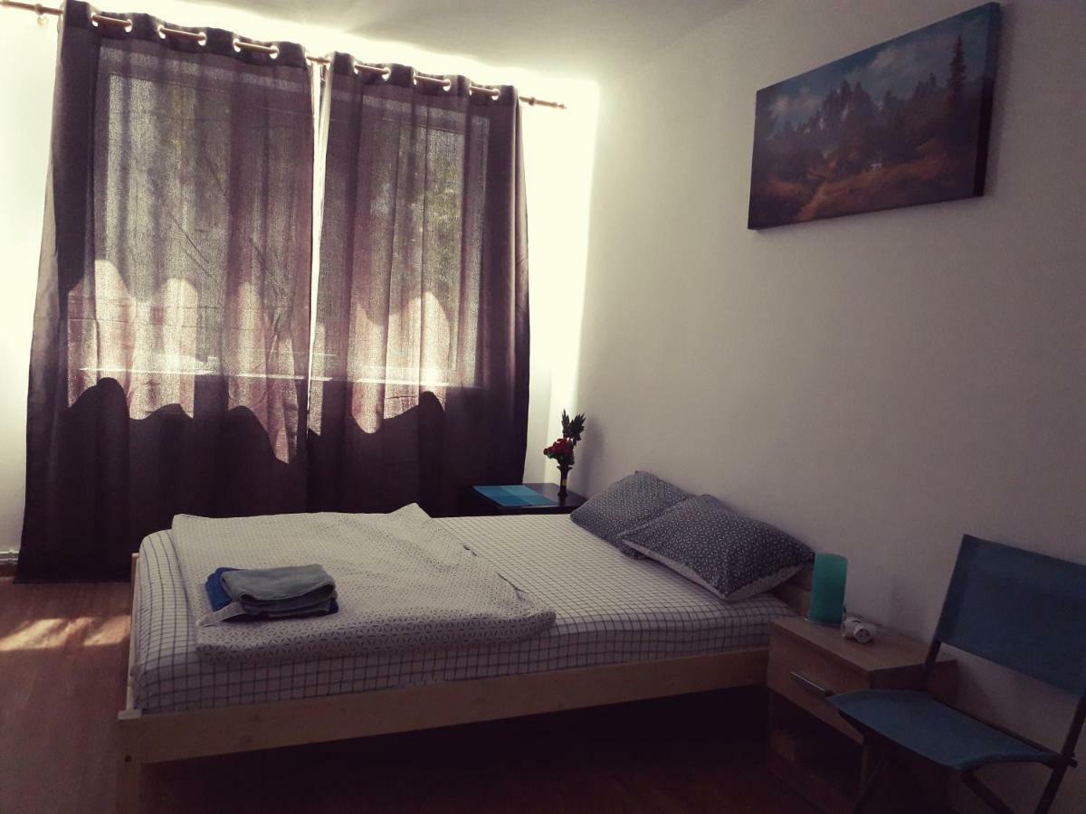 Iasi City Break Rooms Esterno foto